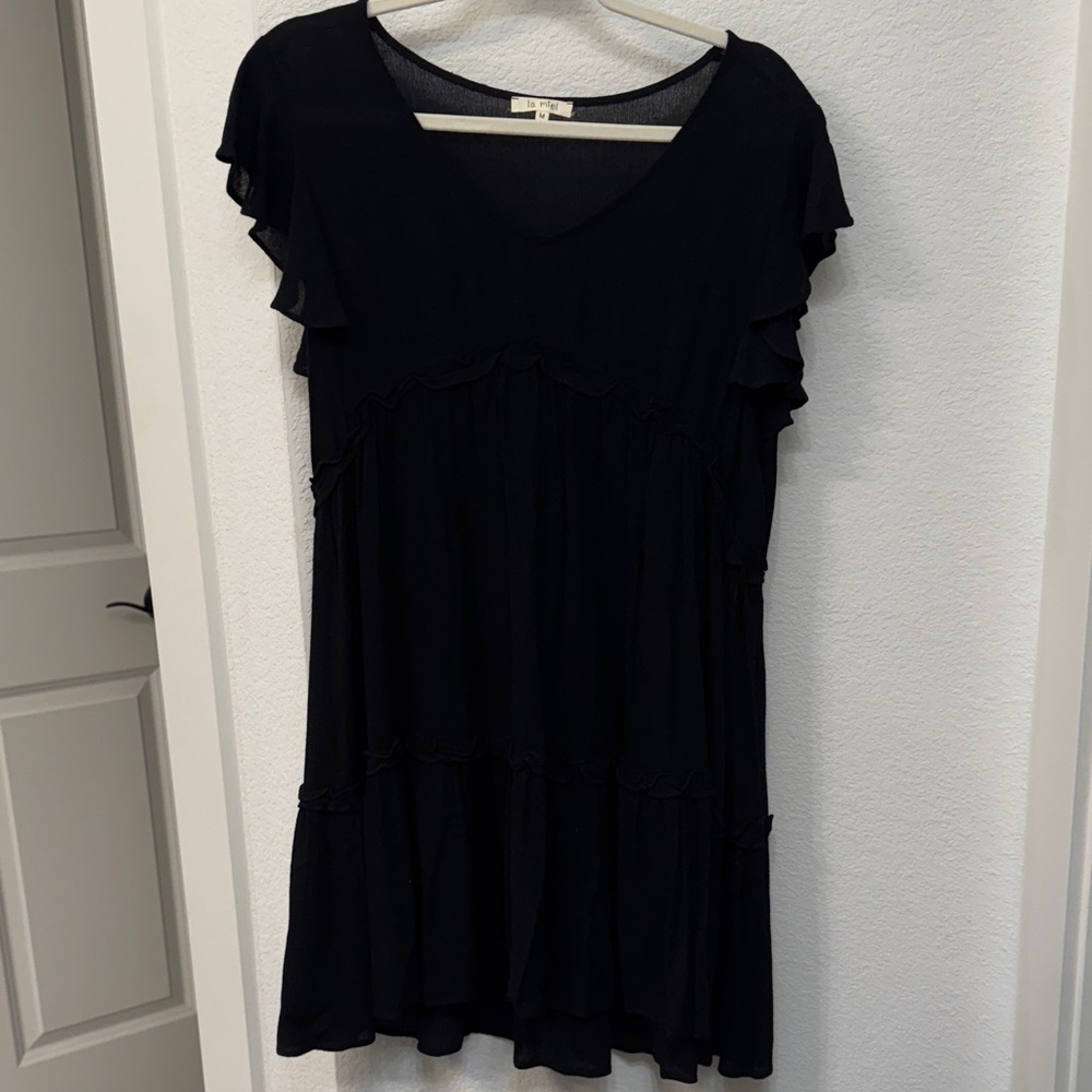 LA MIEL Black Textured Top